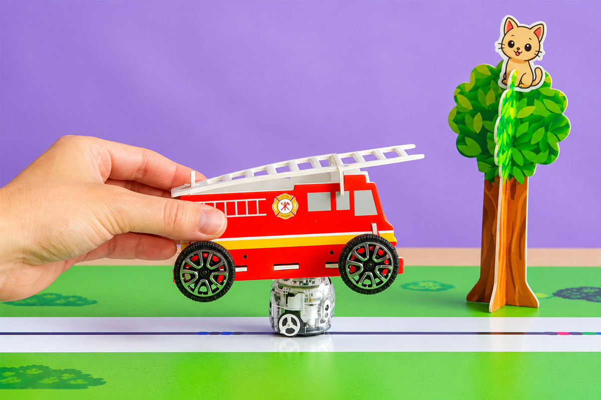 The assembled ambulance and hospital on the mat with Evo driving the route between them.