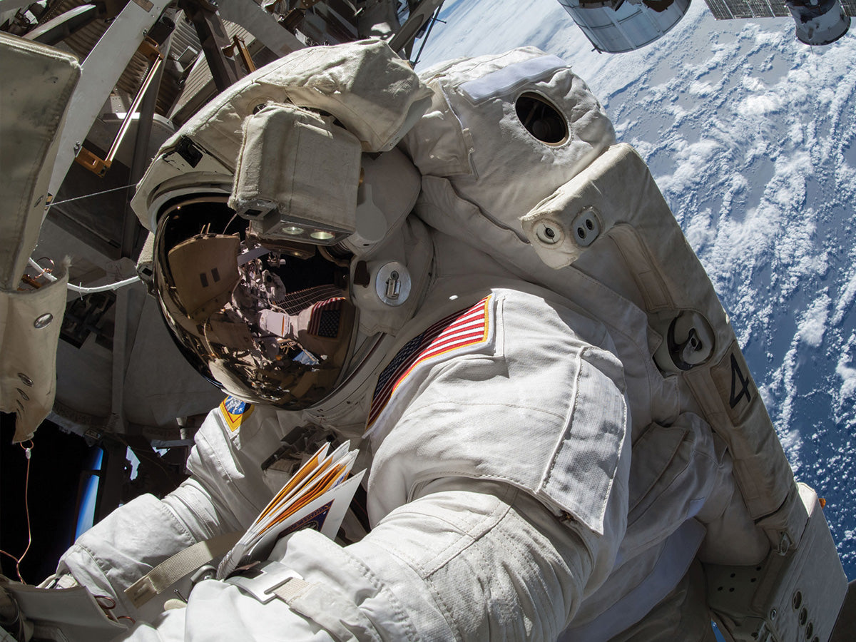 A NASA ASTRO CAMP TO GO STEM Club session